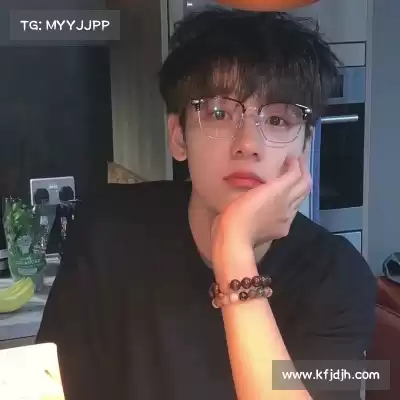 何鹰辉